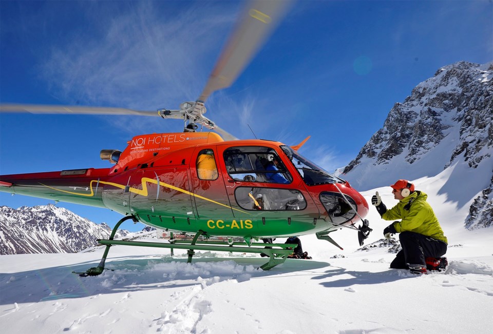 2014 Francisco-Medina-Heliskiing-Chile