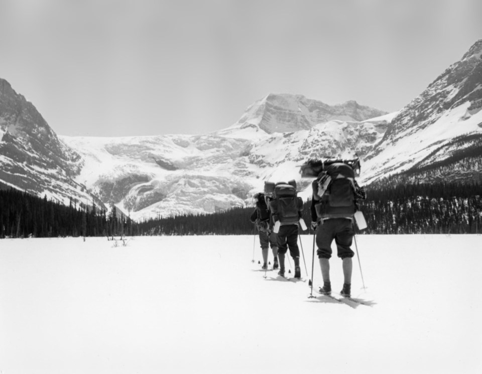 2 A Magical Experience - Don G Charlie and Chic approach Scott Glacier - photo by Neil Liske