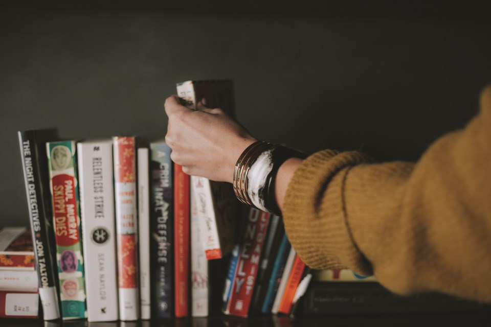 Ladies Out Loud members and non-members can get together on Aug.18 to discuss the book of the month at the group's new space, located at the back of the Best Western hotel. Photo by Christin Hume/Unsplash