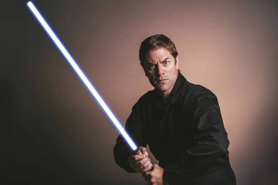 Canadian actor Charles Ross is set to perform his one man show, reinterpreting both Lord of the Rings and Star Wars for audiences at Bert Church LIVE Theatre on May 6 and 7. 