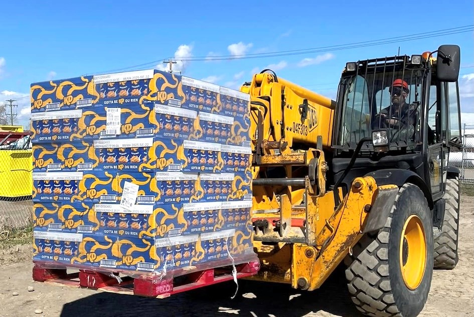 Crossfield nets 23,000 pounds of food from Kraft Hockeyville