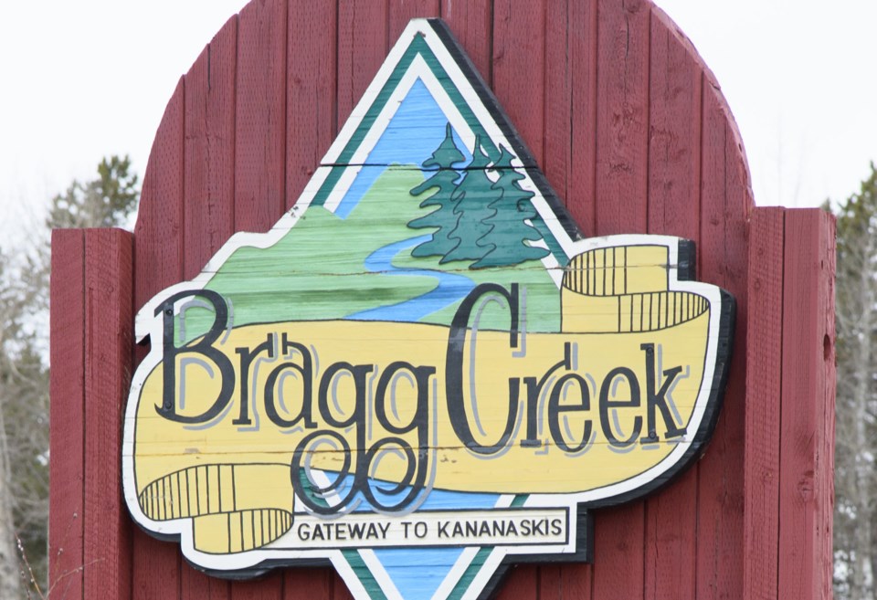 Bragg Creek sign