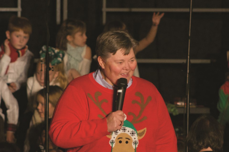 Principal Nancy Dutchik welcomed parents to the final night of École Edwards Elementary School's Crazy Christmas Extravaganza Dec. 12, a bilingual concert full of festive songs and spirit.
Photo by Ben Sherick/Rocky View Publishing