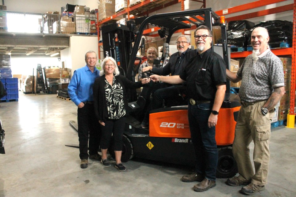ln-libraryforklift