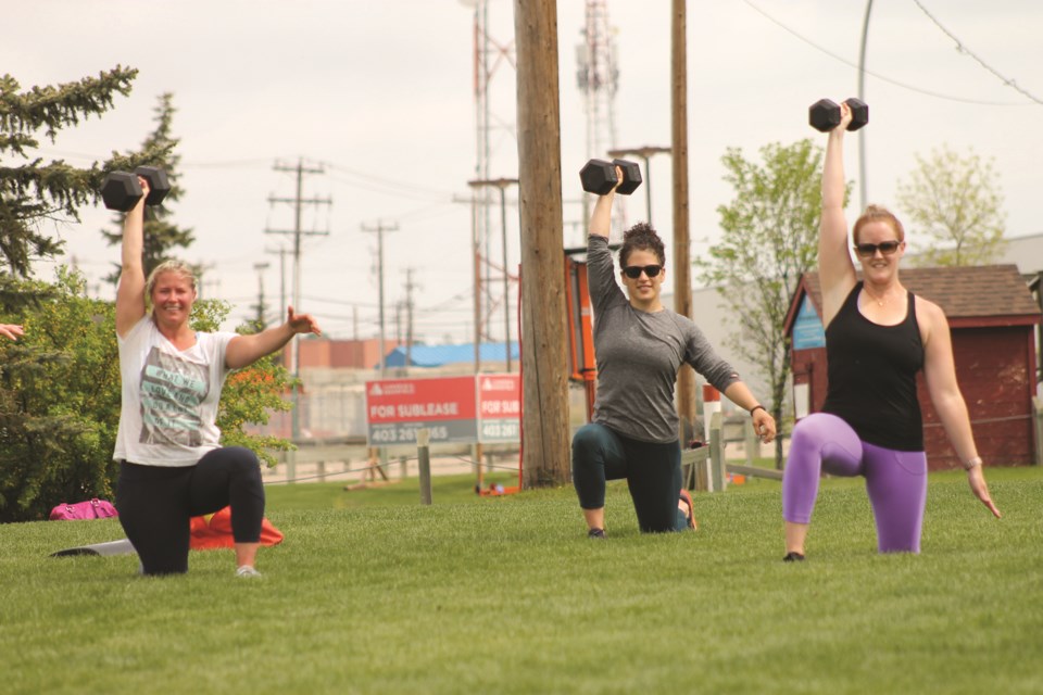 Crossfit 403 organized a socially distant, outdoor workout June 6 at East Lake Regional Park. Photo by Scott Strasser/Airdrie City View.