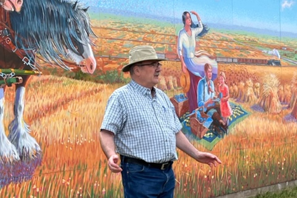 Glenn Collin was commissioned to paint a 10’ X 70’ mural on the side of Beiseker Pharmacy, which took the better part of a year  to complete. The mural was made possible with the help of the Beiseker Station Museum and funds were raised locally by the Centennial committee. 