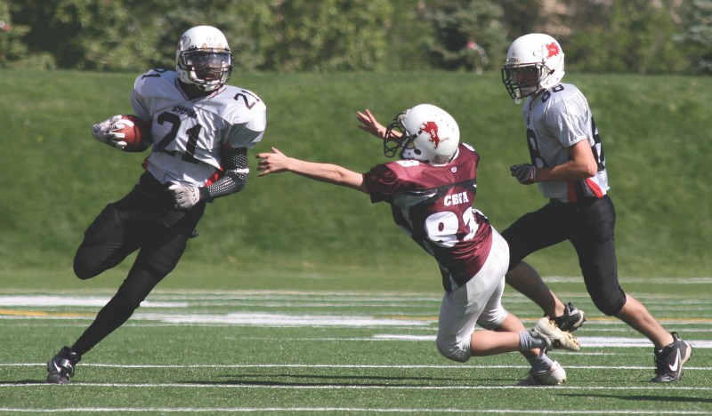 Airdrie Storm receiver Nathaniel Cross had two touchdowns, a 100-yard run and a 90-yard catch, in the Storm&#8217;s 34-12 loss to the Calgary Cowboys at Shouldice Park, Sept. 