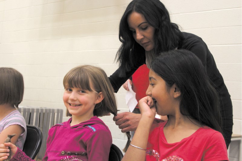 Students Donate Hair For Wigs For Cancer Patients Airdrietoday Com