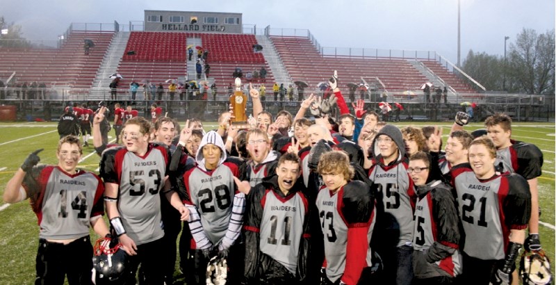 The Northern Raiders midget football club won the CMFL Div. 2 championship with a 35-0 victory over the Calgary Stampeders, May 26. During the regular season, the Stamps beat 