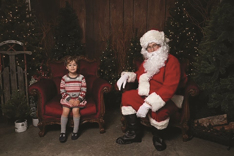 Homestead Market is hosting the Ultimate Santa Experience in December featuring Santa photos, craft tables, and more. 