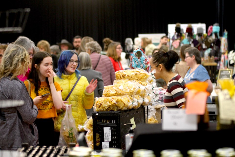 Many Airdronians came out to the Easter weekend 'Spring fling' Farmers' Market at the Town and Country Centre. The well-attended event featured homemade baked goods, preserves, handcrafts and other items.