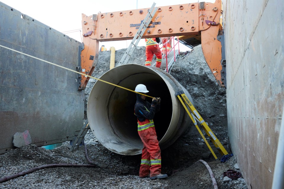 water_main_repair_jun11_pipe
