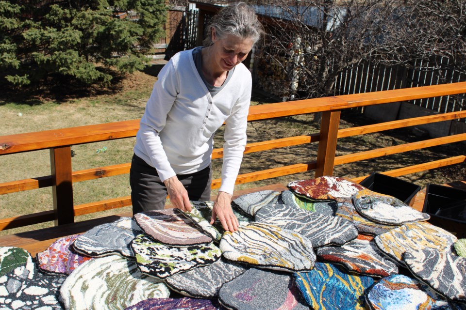 rug hooking-eliza 