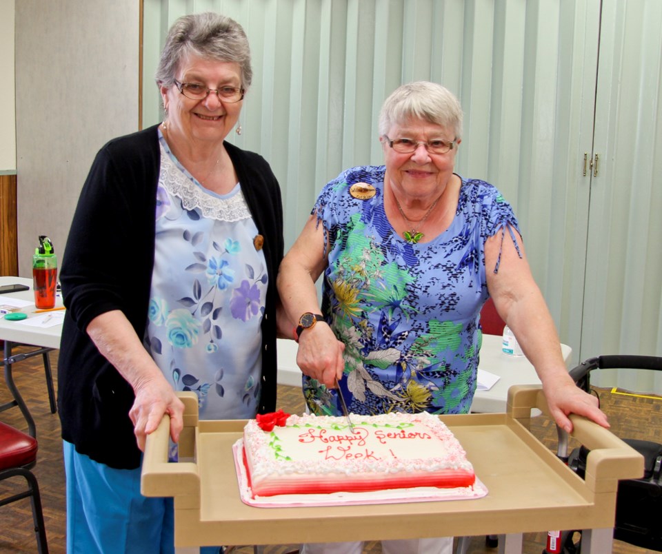 RubyMcBeth-SeniorsWeekCake