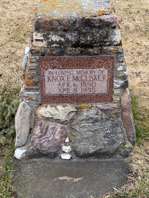 Knox McCusker-Grave-1