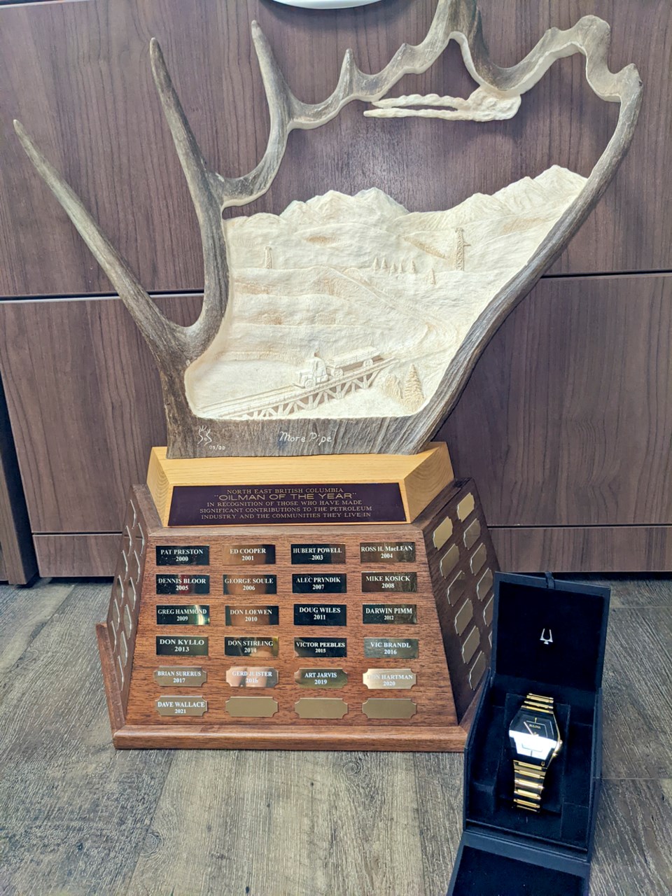 FSJOilmanYear2021-Trophy