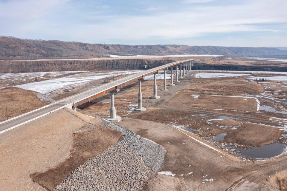 hydro-halfway-bridge