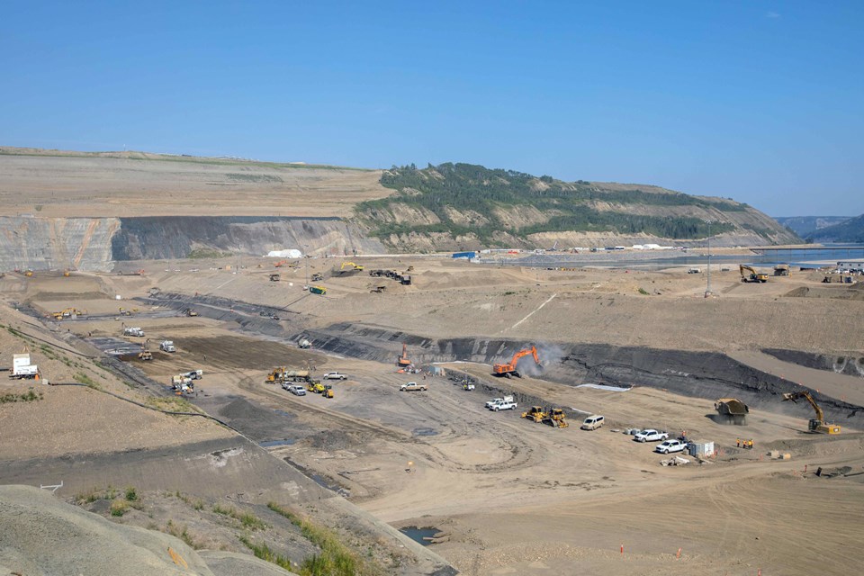 SiteC-dam-core-trench-Aug2021-2