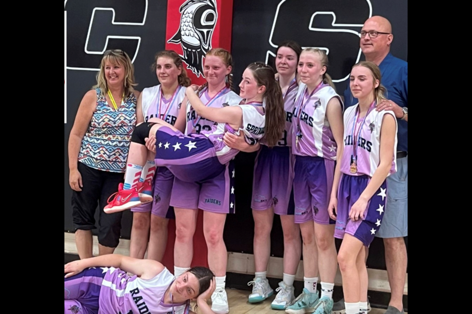 U17 girls with some gold!