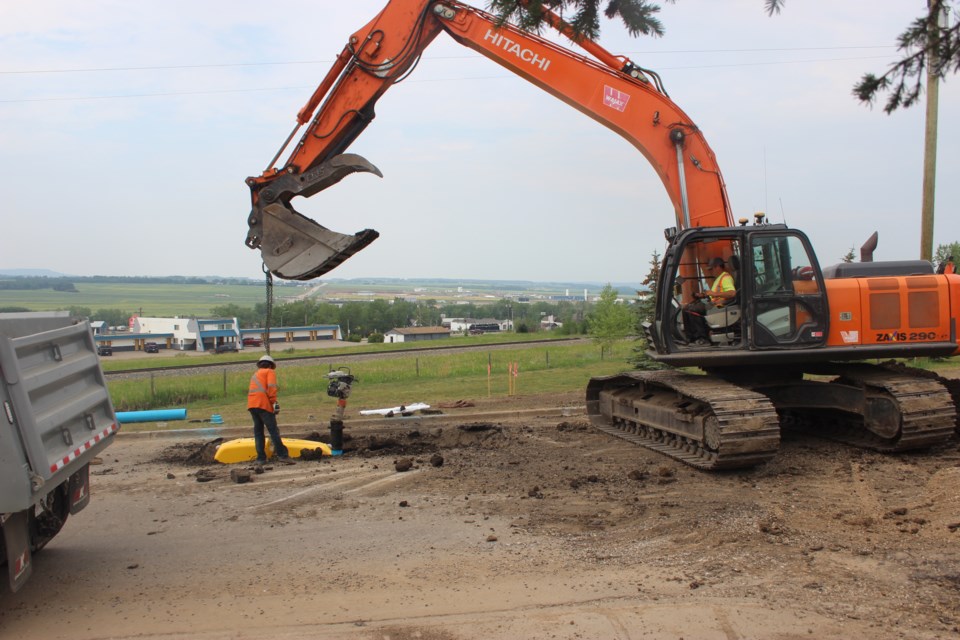  To avoid any delays or congestion, the City of Dawson Creek asks motorists to plan alternative routes.