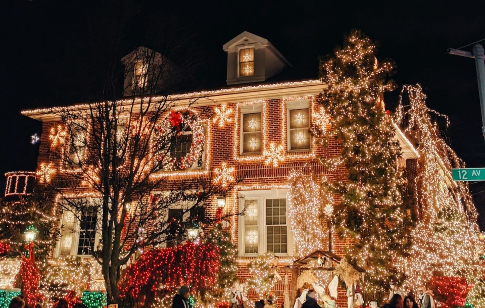 christmas-house