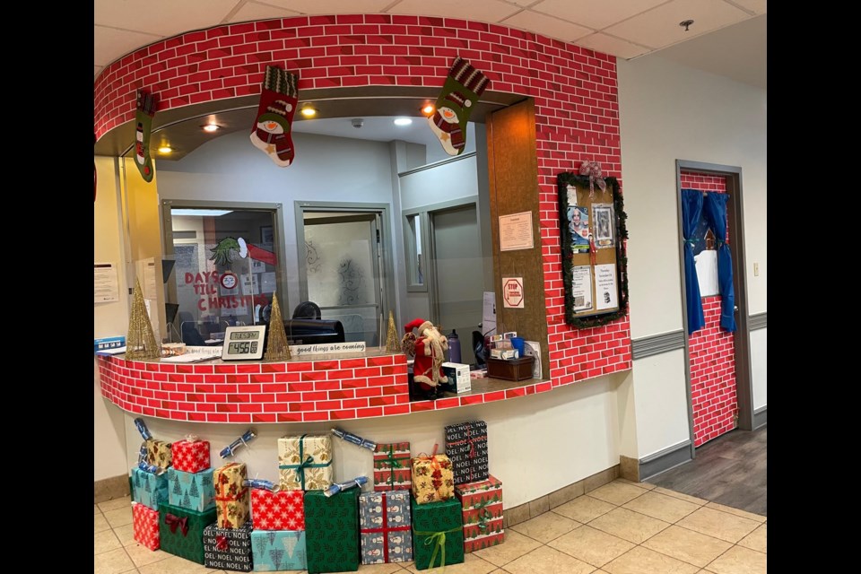 Garneau Hall's decorated front desk lets residents build anticipation for the holidays with a countdown to Christmas. Photo supplied.