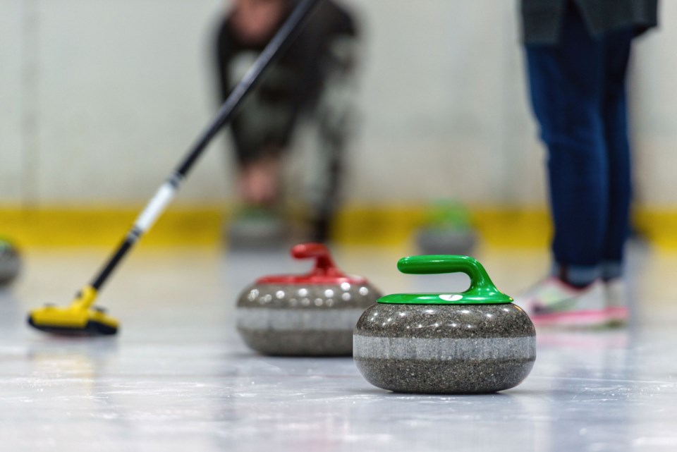 Curling Image