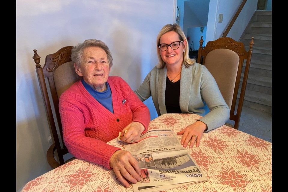 Heidi Schulz-Ellis and her mother Elli Schulz enjoy reading Alberta Prime Times together each month--it's a special time for mother and daughter.  Photo supplied.