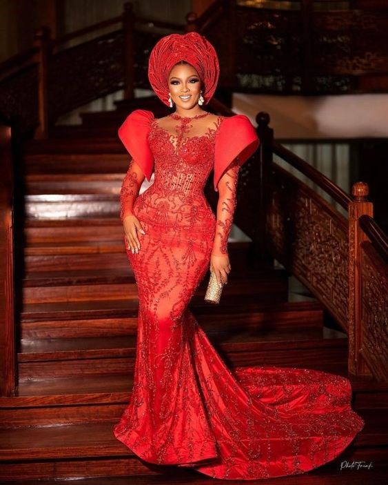 Unveiling showstopping lace owambe styles to slay this weekend AlimoshoToday