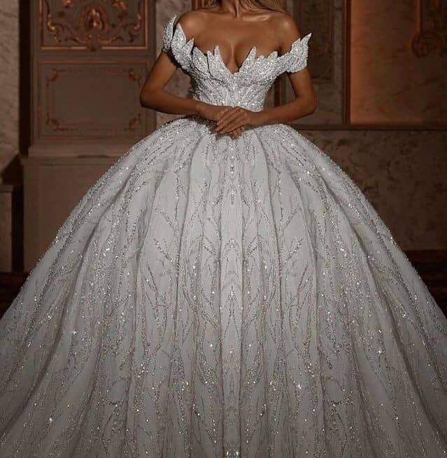 Discover the enchanting allure of ball wedding gowns