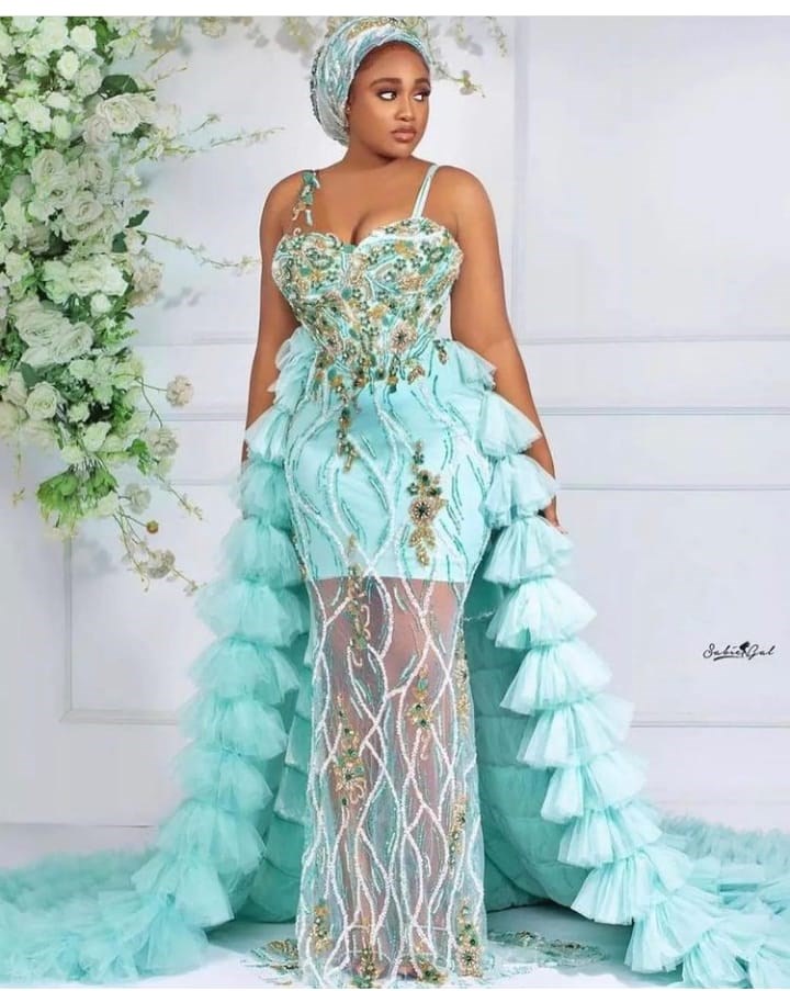 Look stunning to your next owambe in these 5 lace styles 