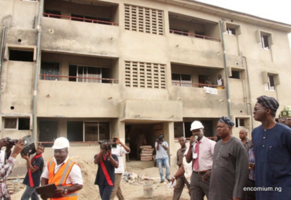 fashola-inspecting-the-project-in-2014