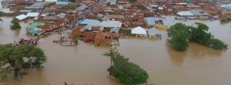 Houses overtaken by flood 