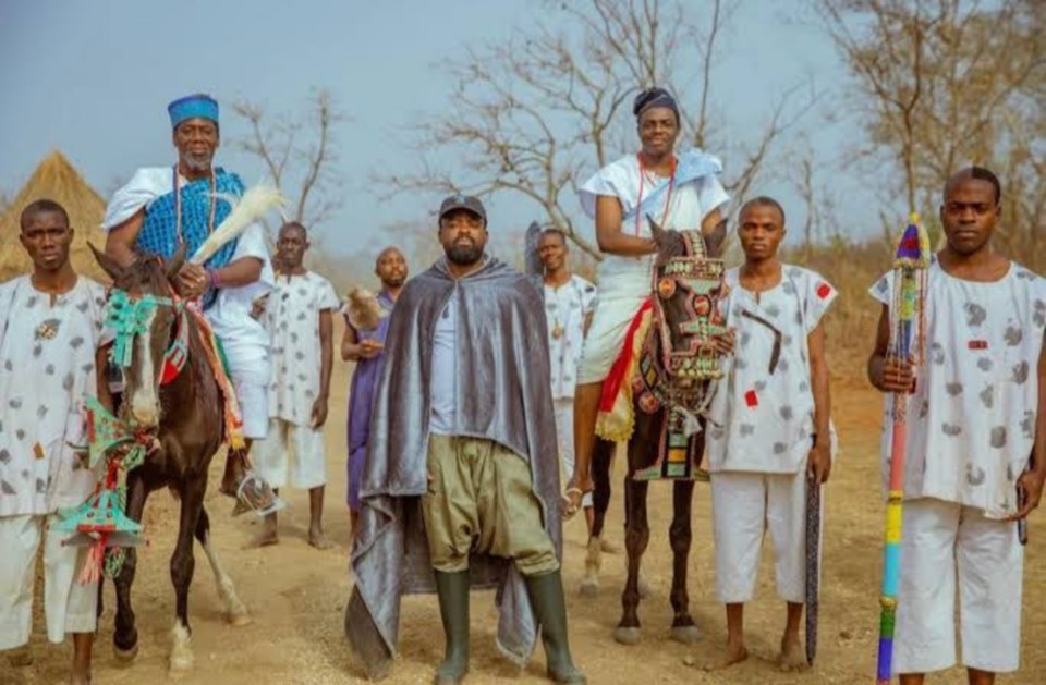 Kunle Afolayan, and his cast 