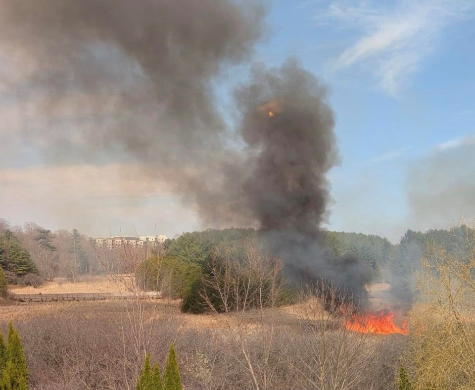 20250423-grass-fire-bm-1