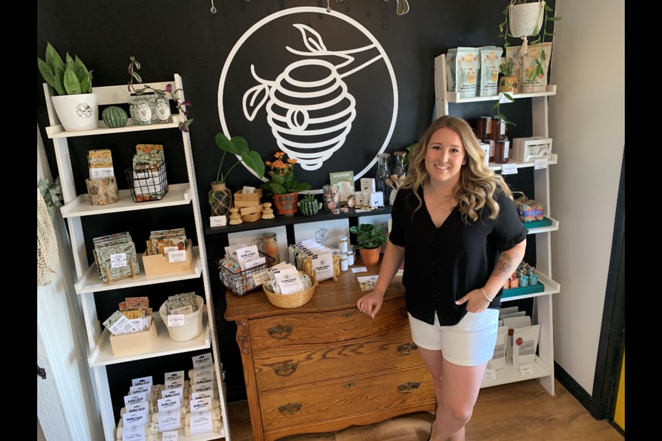 Alison Oakes turned her desire to reduce her own use of single-use plastics into a successful business.  She recently opened a new storefront for her small business - Oh Beehive, in downtown Barrie .
