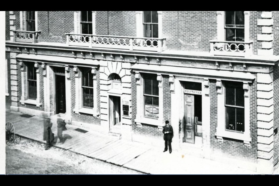 Before 1884, the Barrie Post Office was located on Owen Street at the corner of Dunlop Street East.