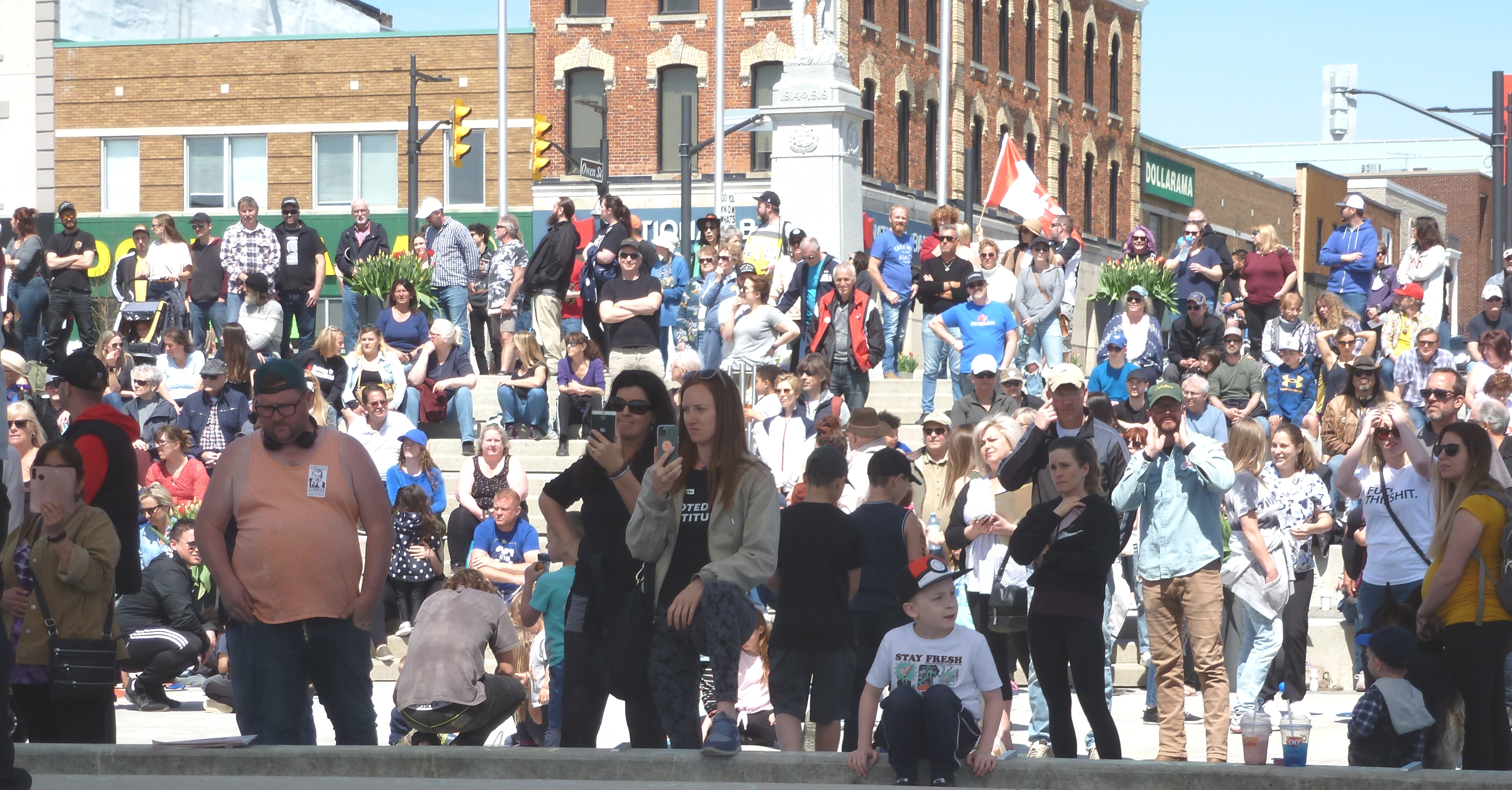 Idiot rally in Barrie