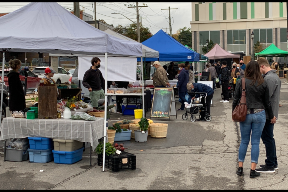 Ontario craft brewers are now able to sell their beer at local Farmers Markets, including the downtown Barrie Farmers Market, which takes place each Saturday.