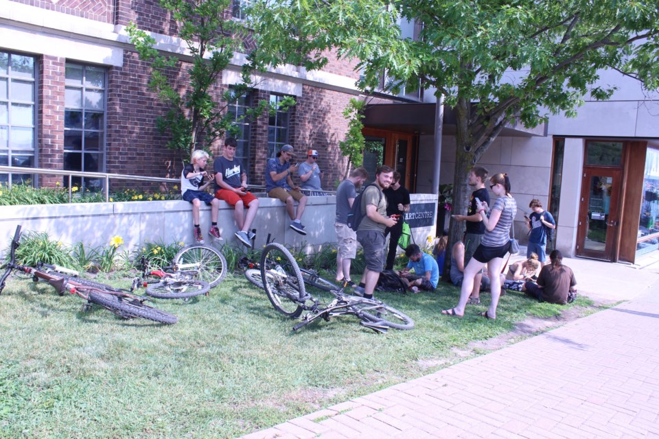 Pokemon fans gather outside the MacLaren Art Centre in downtown Barrie - a hotspot for Pokemon GO players.
Robin MacLennan/BarrieToday
