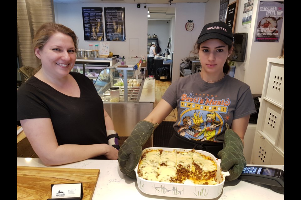 Amy De Wolfe (left) and daughter Etelle (right) show off a delicious lasagna, one of the great dishes they offer on their Keto menu. Shawn Gibson/BarrieToday