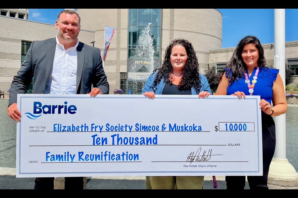 The City of Barrie has provided the Elizabeth Fry Society Simcoe Muskoka with $10,000.