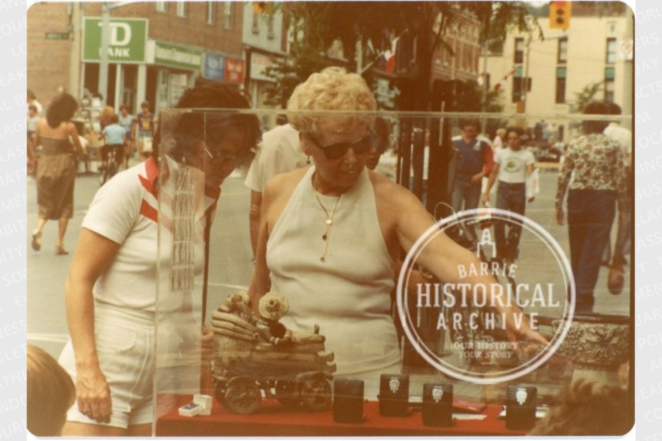 Browsing at Dunlop Street and Maple Avenue during a 1970s era Promenade Days festival. 