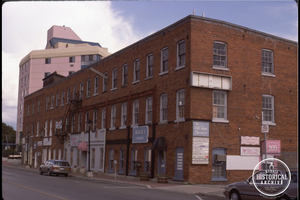 The Underhill Shoe Company site is shown in 1985.