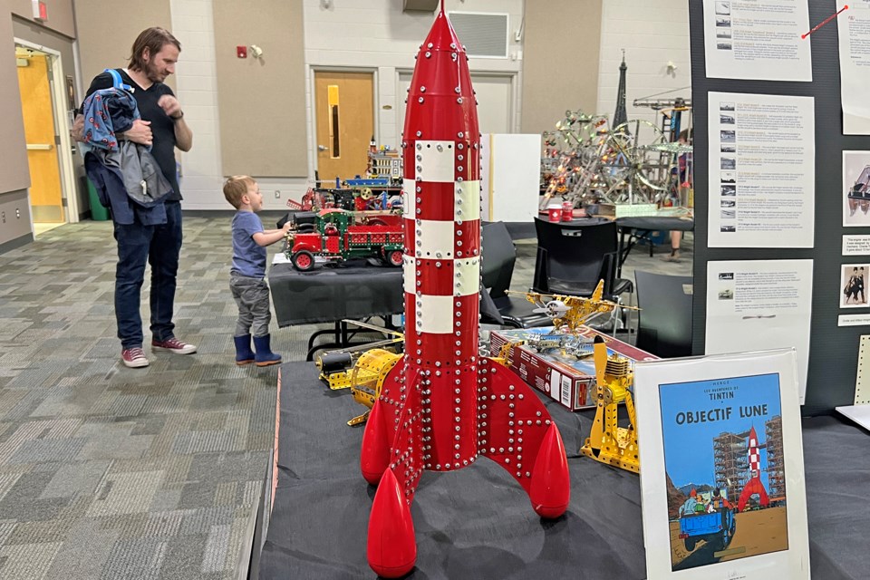Meccano rocket outlet
