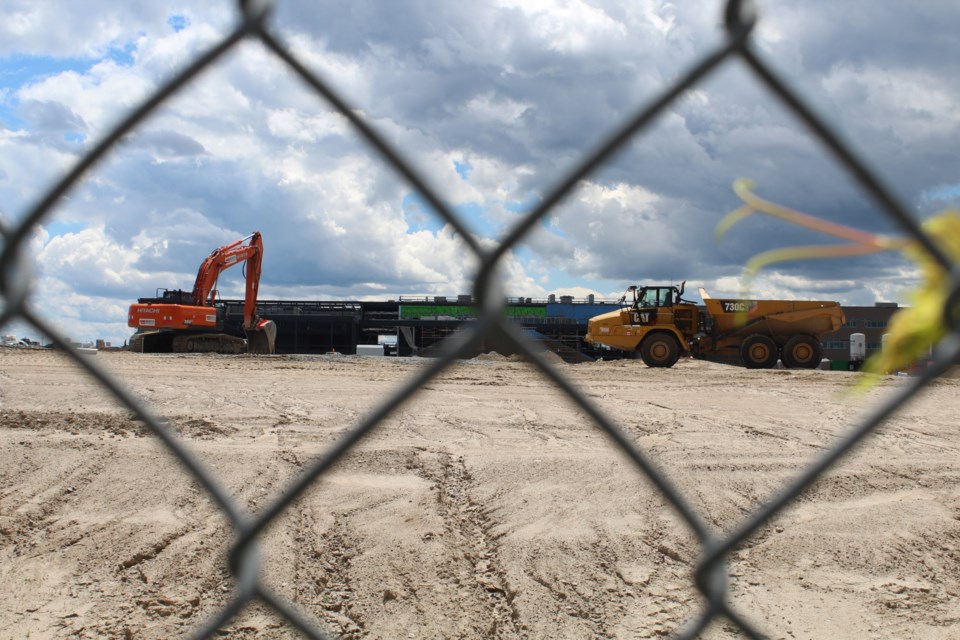 Construction continues on the South Barrie Secondary School on Mapleview Drive East on Tuesday, July 28, 2020. Raymond Bowe/BarrieToday