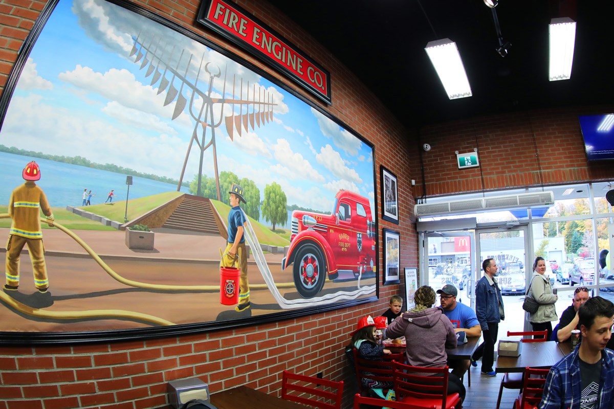 Firehouse Subs hosts 5-alarm grand opening at new location: Photo
