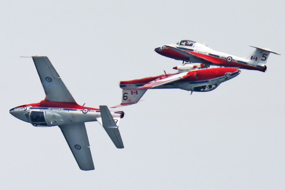 The Snowbirds perform at the Barrie Airshow on Saturday.