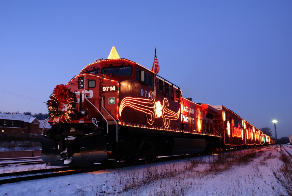 holiday-train-red