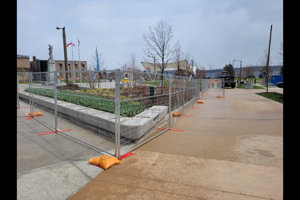 Fencing went up Friday afternoon around Meridian Place and Memorial Square in downtown Barrie as a way to deter the anti-lockdown rallies that have been happening for close to two months.